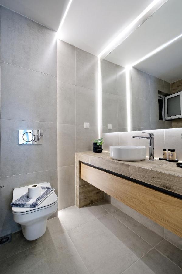 Elegant Big Apartment In Athens Center With Balcony Esterno foto