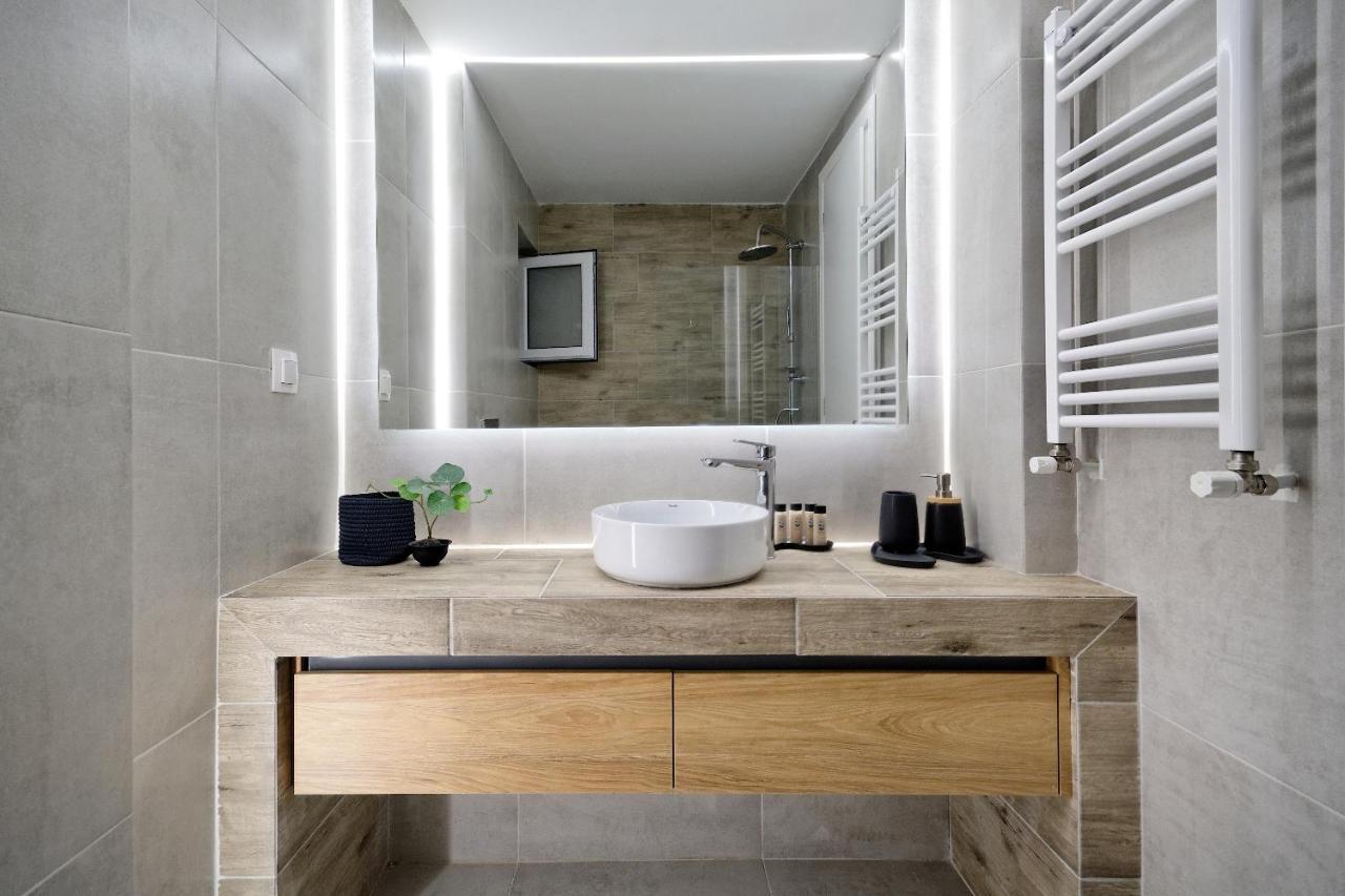 Elegant Big Apartment In Athens Center With Balcony Esterno foto